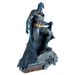 Batman on Roof: DC Mega Figurine: Hero Collector - 2