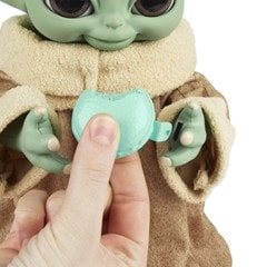 Star Wars Galactic Snackin' Grogu Integrated Play Soft Toy - 4