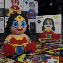 Wonder Woman Handmade By Robots Vinyl Figure - 9