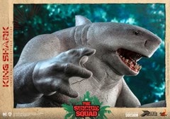 1:6 King Shark: Suicide Squad Hot Toys Figure - 5
