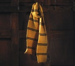 Hufflepuff House Scarf: Harry Potter Knit Kit - 1