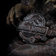 Blue Jurassic World Limited Edition Bust - 10