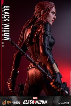1:6 Black Widow Hot Toys Figure - 2