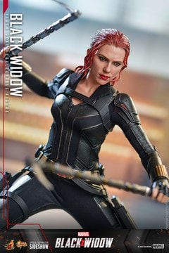 1:6 Black Widow Hot Toys Figure - 5
