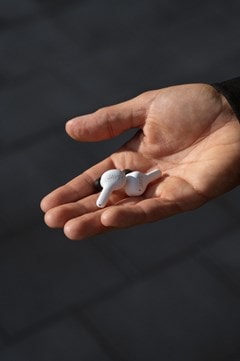 Jays t-Seven White Active Noise Cancelling True Wireless Bluetooth Earphones - 13