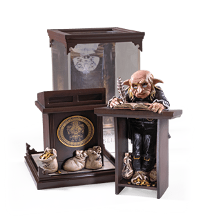 Gringotts Goblin Harry Potter Magical Creatures Noble Collection Figurine