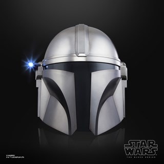 The Mandalorian Electronic Helmet: Star Wars Black Series