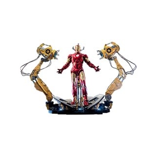 1:4 Iron Man Mark Iv With Suit-Up Gantry - Iron Man 2 Hot Toys Figurine