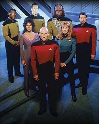 Enterprise Officers Star Trek Next Generation Canvas Print 40 x 50cm
