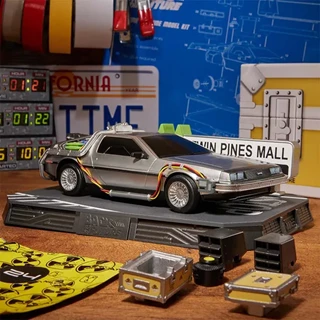 DeLorean Back To The Future Countdown Character Model Kit