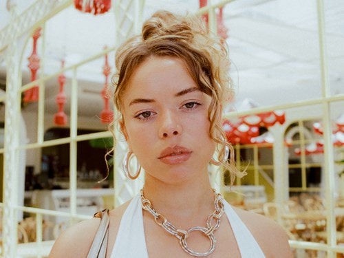 Nilüfer Yanya