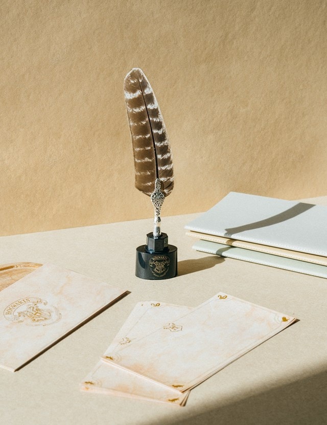 Harry Potter Feather Pen & Letter Writing Set - 2