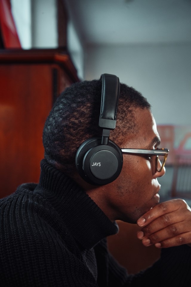 Jays q-Seven Combo Black Noise Cancelling Bluetooth Headphones - 20
