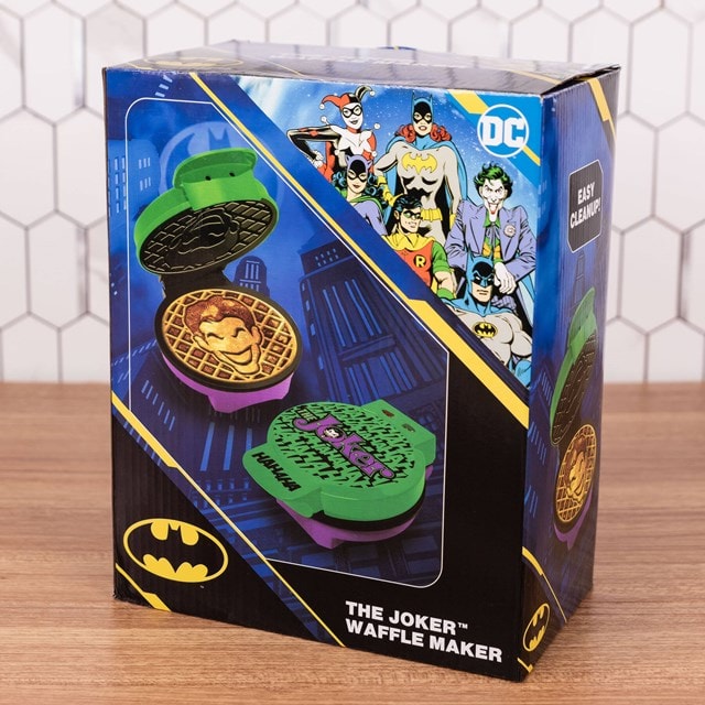 Joker Waffle Maker Uncanny Brands - 3