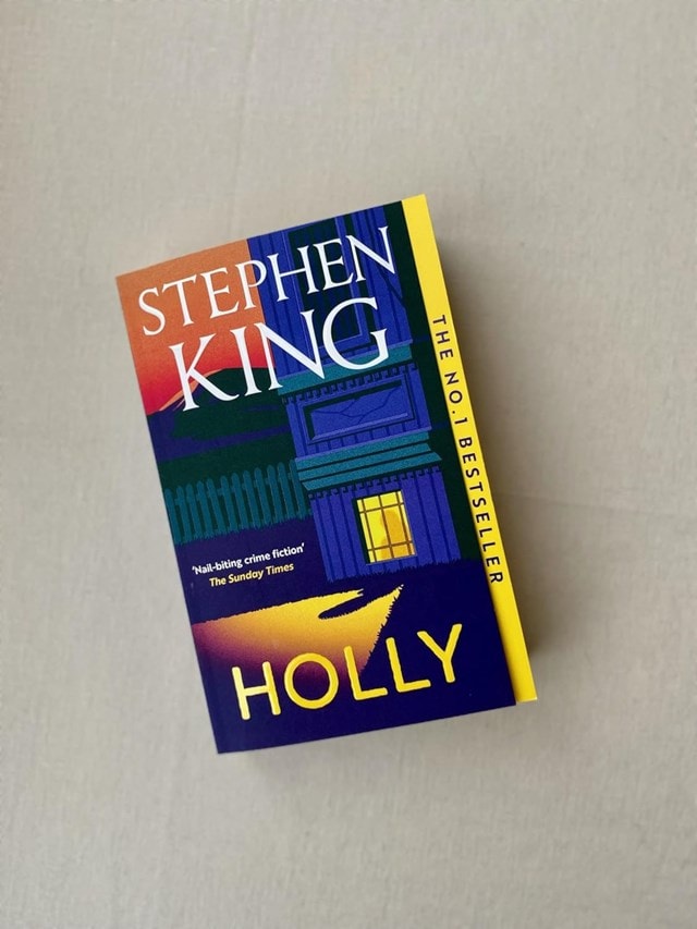 Holly Paperback By Stephen King - 2