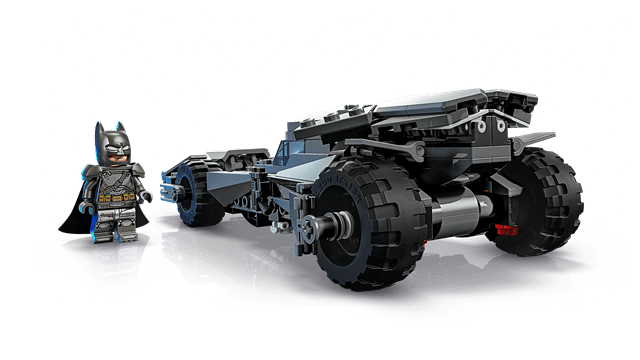 Batman v Superman Batmobile DC LEGO - 4