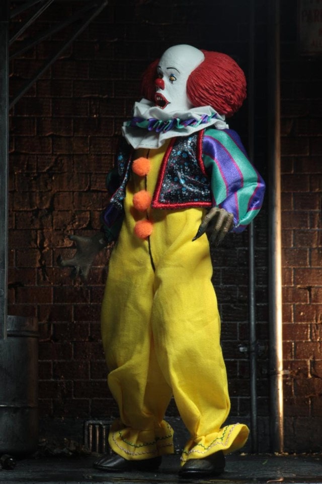 Pennywise (1990 Movie) IT Neca 8" Clothed Figure - 4