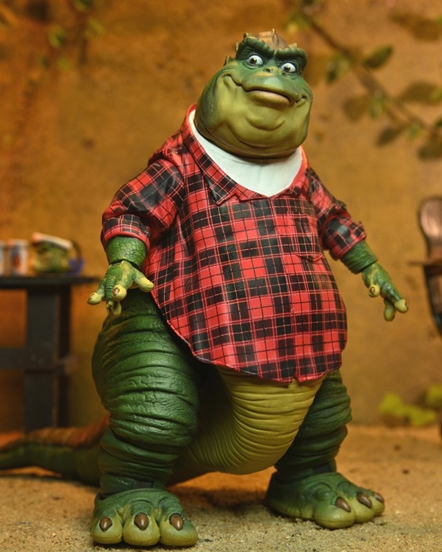 Ultimate Earl Sinclair Dinosaurs Neca Scale Action Figure - 12