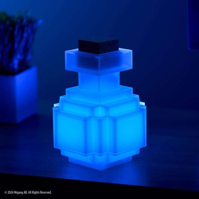 Minecraft Potion Noble Collection Illuminating Replica Bottle - 2