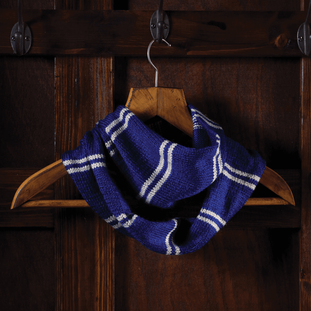 Harry Potter: Ravenclaw House Cowl: Knit Kit: Hero Collector - 2