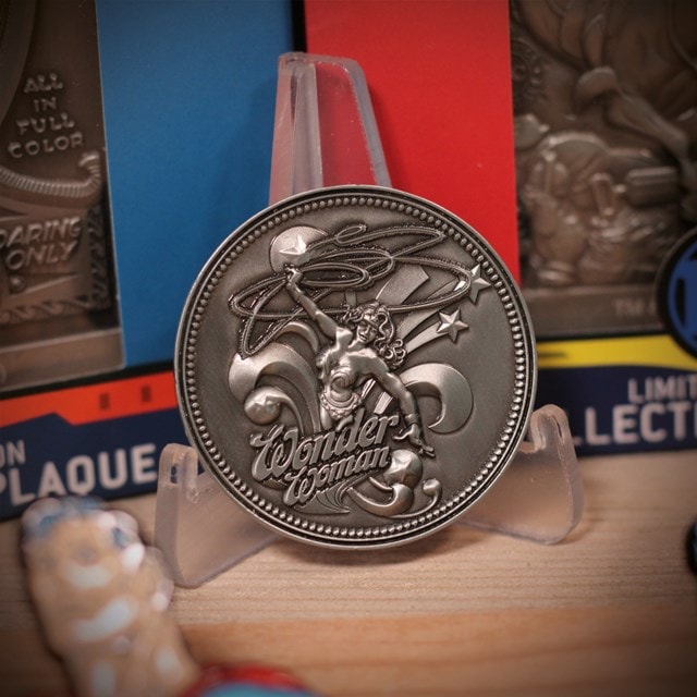 Wonder Woman: DC Comics Limited Edition Collectible Coin - 2