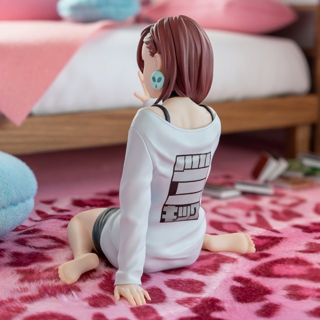 Momo Dandadan Relax Time Figurine - 2