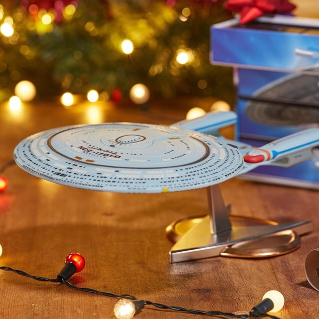 Star Trek USS Enterprise NCC-1701-D Countdown Character - 10