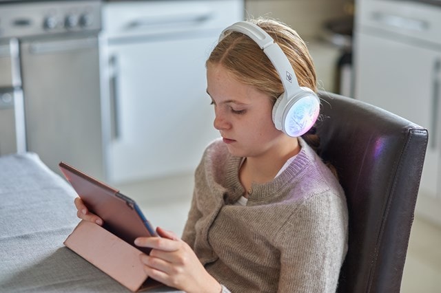 Lazerbuilt Wicked Light-Up Bluetooth Headphones - 9