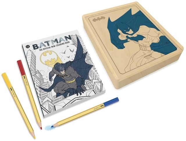 Batman Official Mini Colouring Book And Pencils Set - 3