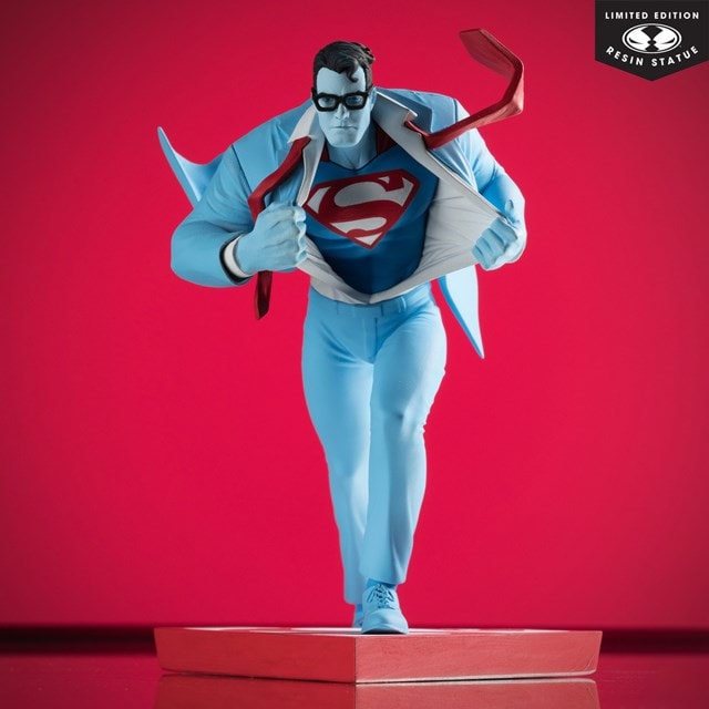 Superman By Clayton Henry Superman Red & Blue DC Direct 1/10 McFarlane Resin Statue - 6