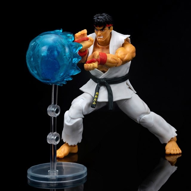 Street Fighter Ryu Deluxe Collector Figure - 2