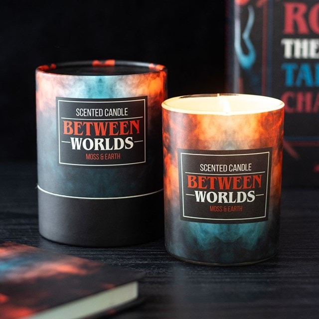 Between Worlds Moss & Earth Scented Glass Candle - 2