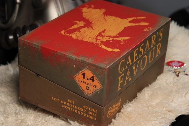 Caesars Legion Premium Box: Fallout New Vegas Collectibles - 4
