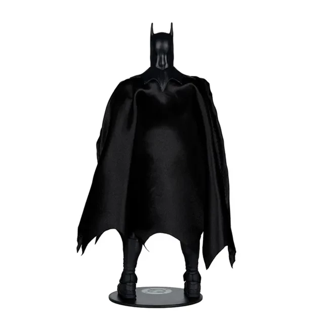 Batman: Batman Returns DC Multiverse Deluxe Theatrical Edition McFarlane Figurine - 2