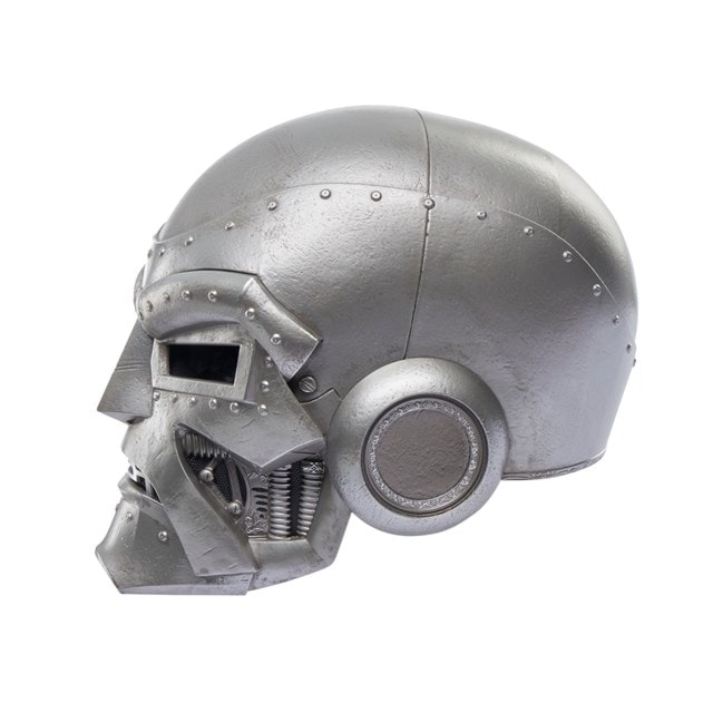 Doctor Doom Fantastic Four Marvel Legends Series Premium Collectable Roleplay Helmet - 30
