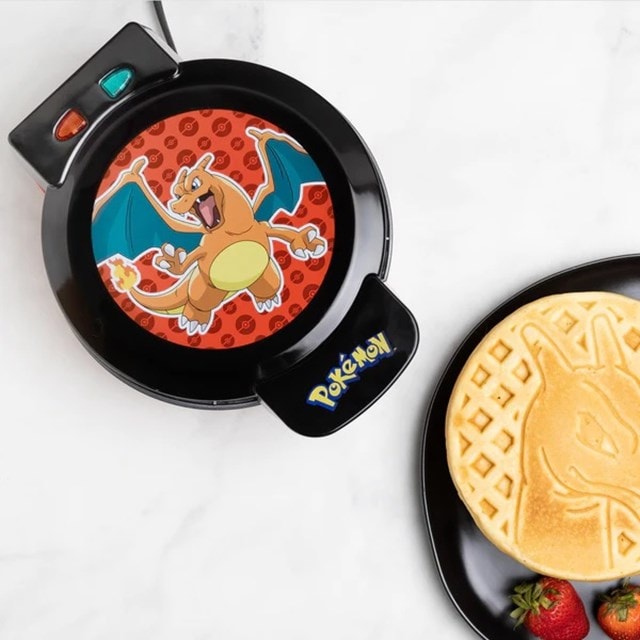 Charizard Waffle Maker Pokemon Uncanny Brands - 1