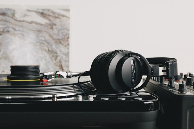 Audio Technica ATH-PRO5XBK Black DJ Headphones - 5