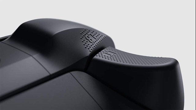 Xbox Wireless Controller V2 - Carbon Black - 7