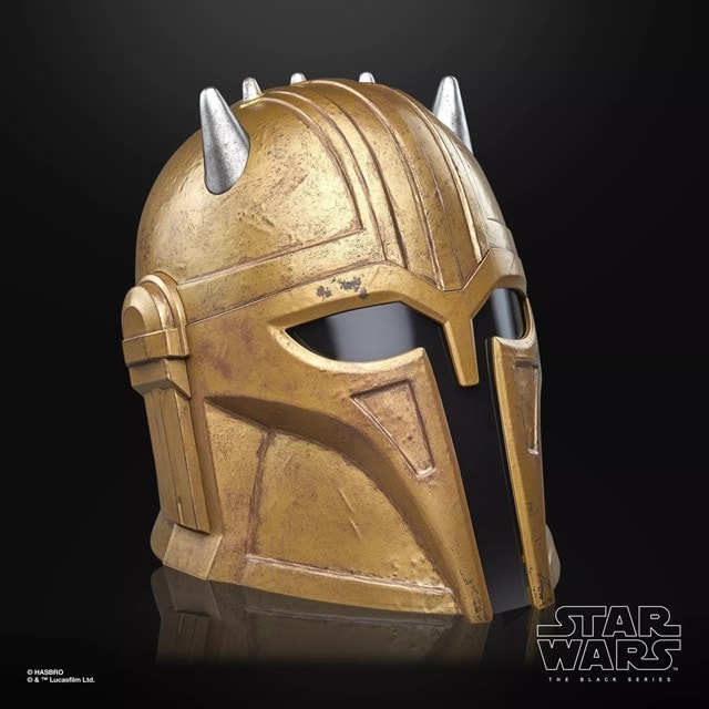 The Armorer Mandalorian Star Wars Black Series Hasbro Electronic Helmet - 2