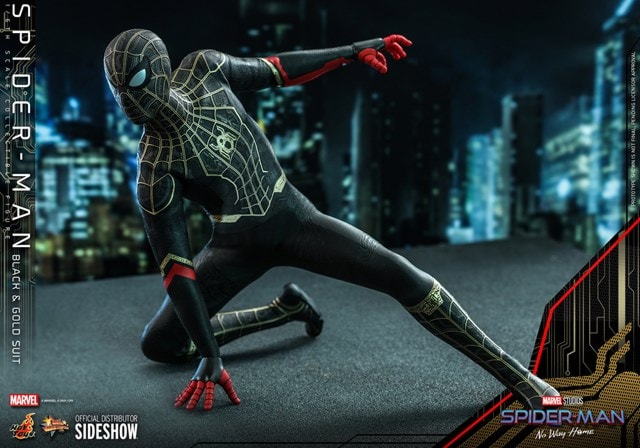 1:6 Spider-Man Black & Gold Suit: Spider-Man: No Way Home Hot Toys Figure - 5