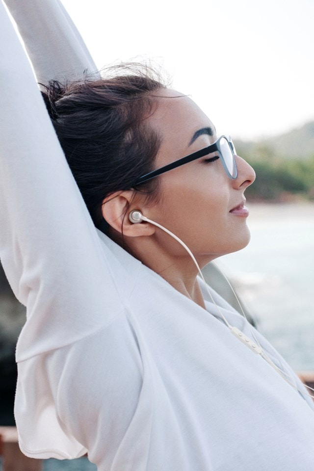JBL Tune 305C White USB-C Earphones - 8