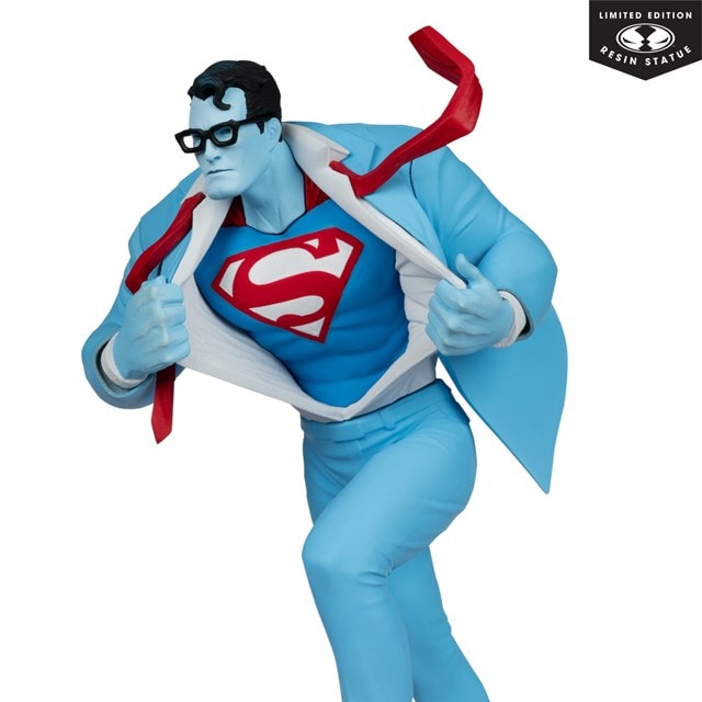 Superman By Clayton Henry Superman Red & Blue DC Direct 1/10 McFarlane Resin Statue - 3