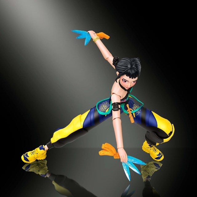 Huntrix Zoey K-Pop Demon Hunters Mattel Action Figure - 3