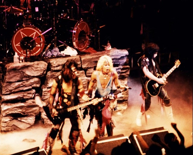 The Dirt: Confessions of the World's Most Notorious Rock Band (Motley Crue) Paperback By Tommy Lee - 3