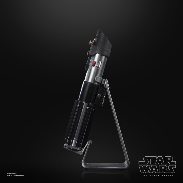 Darth Vader Hasbro Star Wars The Black Series Force FX Elite Lightsaber - 9