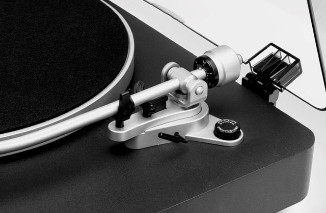 Mitchell Acoustics uStream TT1SE Black Bluetooth Turntable - 6