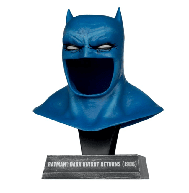 Batman Cowl 1:3 Scale Prop Replica Assortment - 4