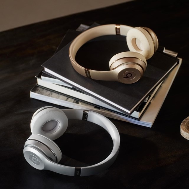 Beats solo3 wireless silver best sale