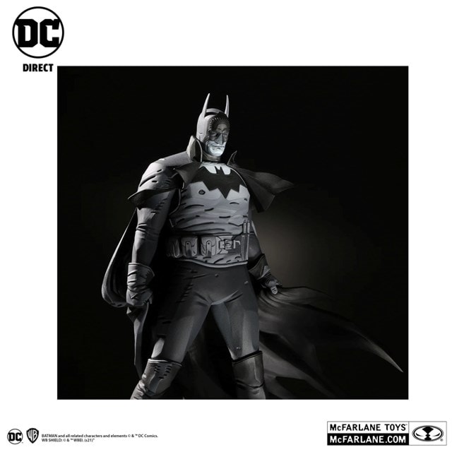 Batman Black & White By Mike Mignola DC Direct 1/10 Scale Figure - 3