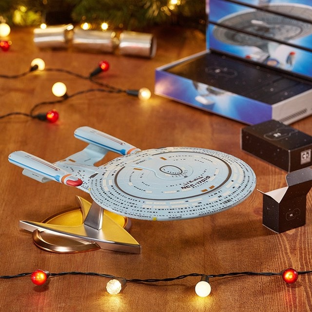 Star Trek USS Enterprise NCC-1701-D Countdown Character - 3